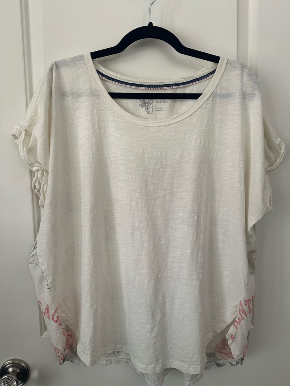 Pilcro Short Sleeve Tee in Off-White with Pink Accent